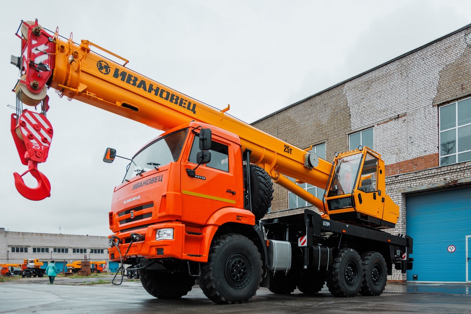 Трехсекционная стрела