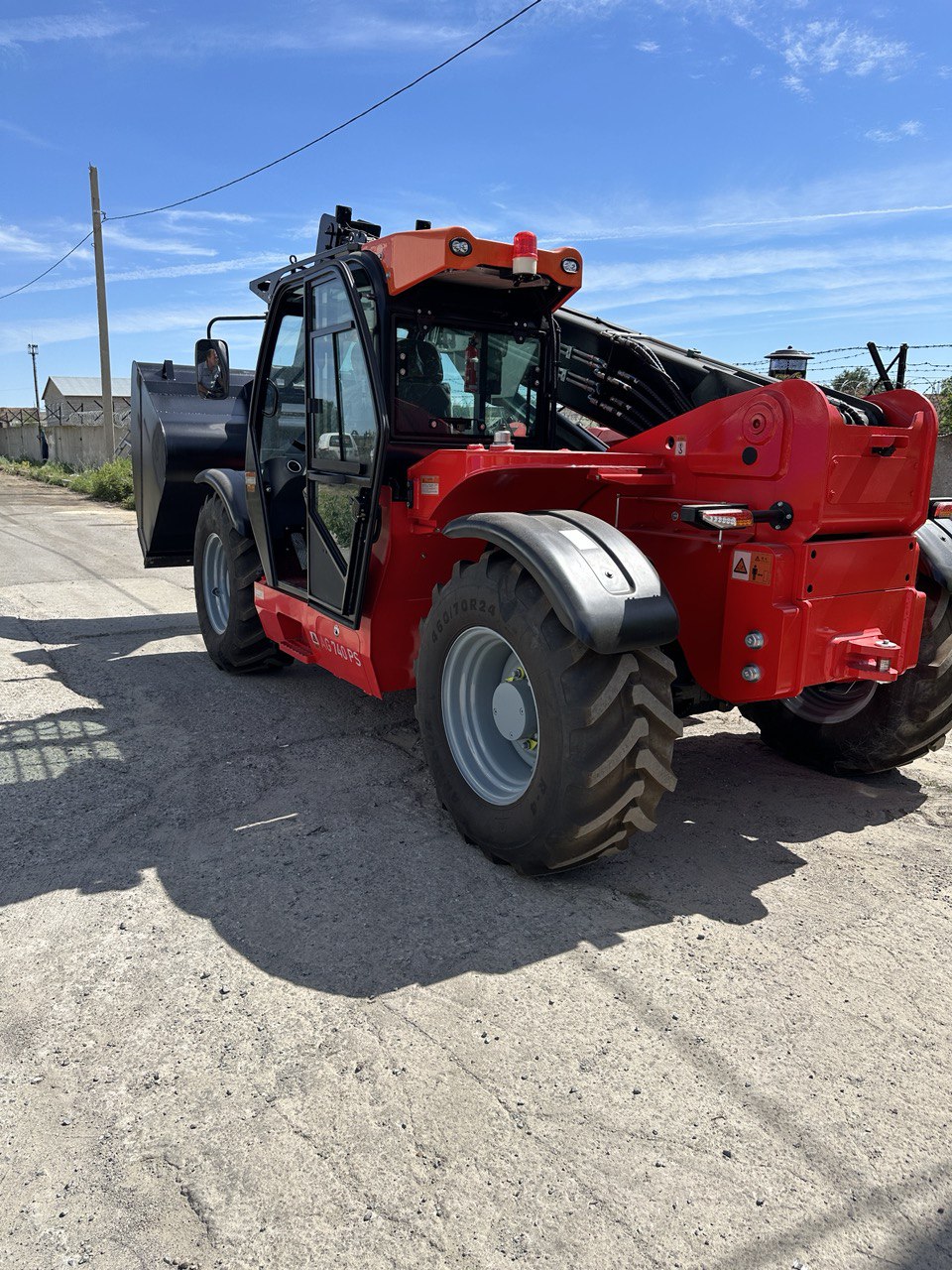 9. Robforce AG 740 PS
